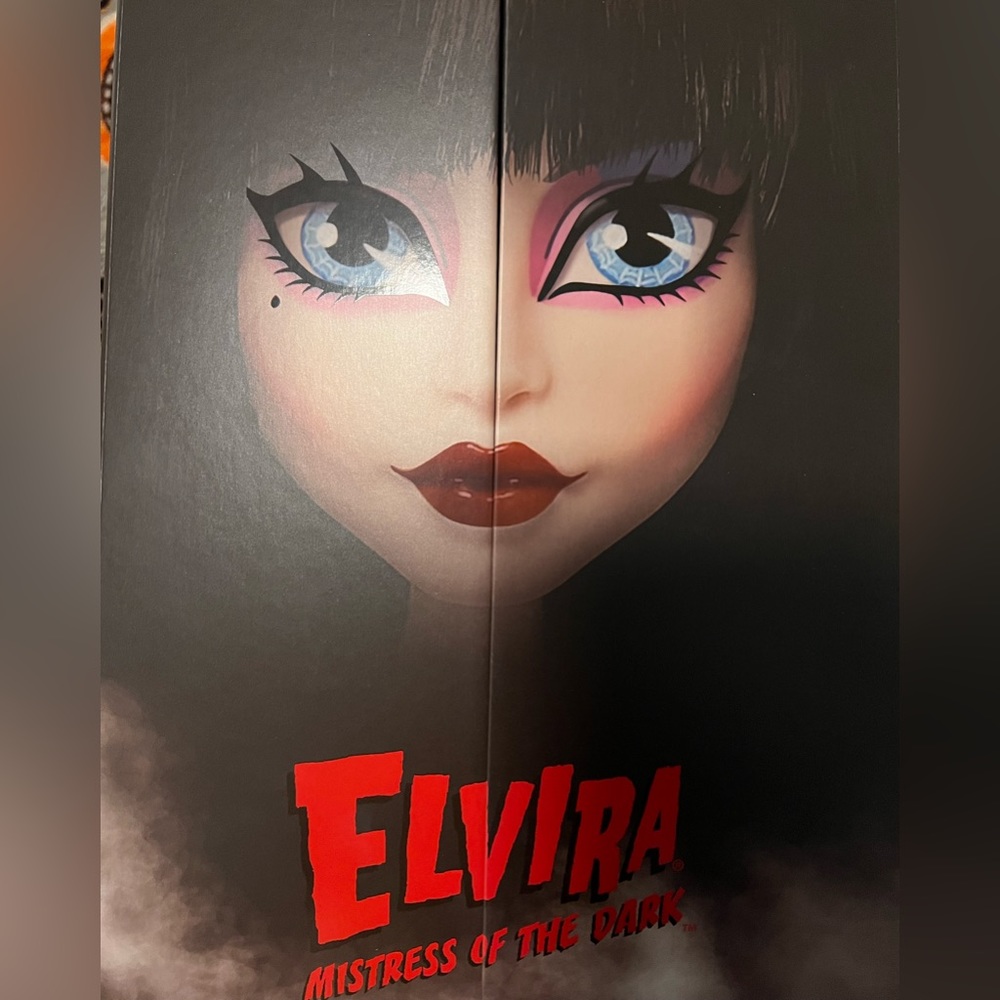 New Elvira Skullector Doll Monster High 2023 Mattel Creations Exclusive